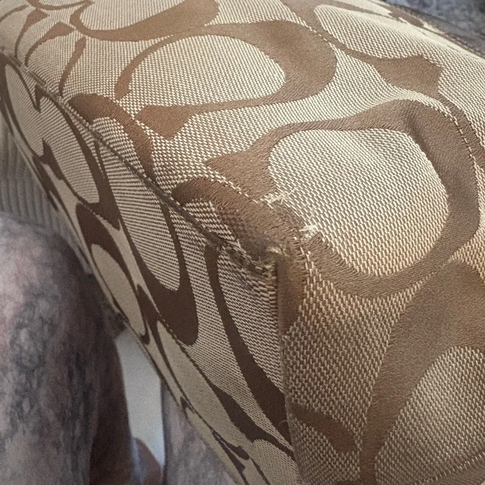 Coach Signature Stripe Tote with Coach Mink Bear Fob, Medallion and Hangtag. - Picture 13 of 17